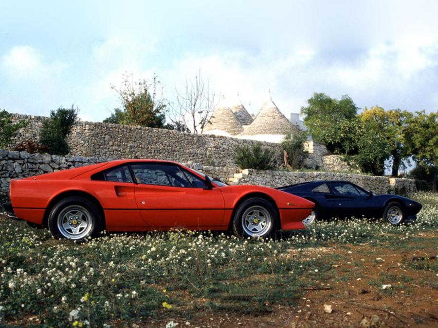  Ferrari 308 GTB Quattrovalvole 1982 года  (фото 2 из 61)